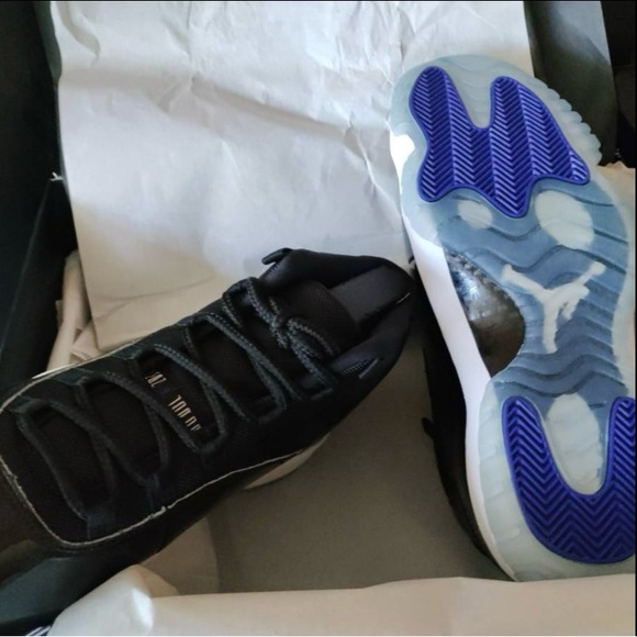 Jordan 11 Retro Space Jam - Picture 3 of 5